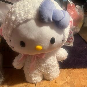 Hello kitty lamb greeter nwt